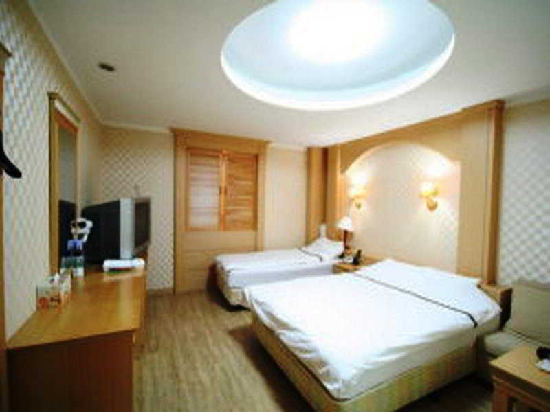 Reborn Suwon Silkroad Hotel Esterno foto