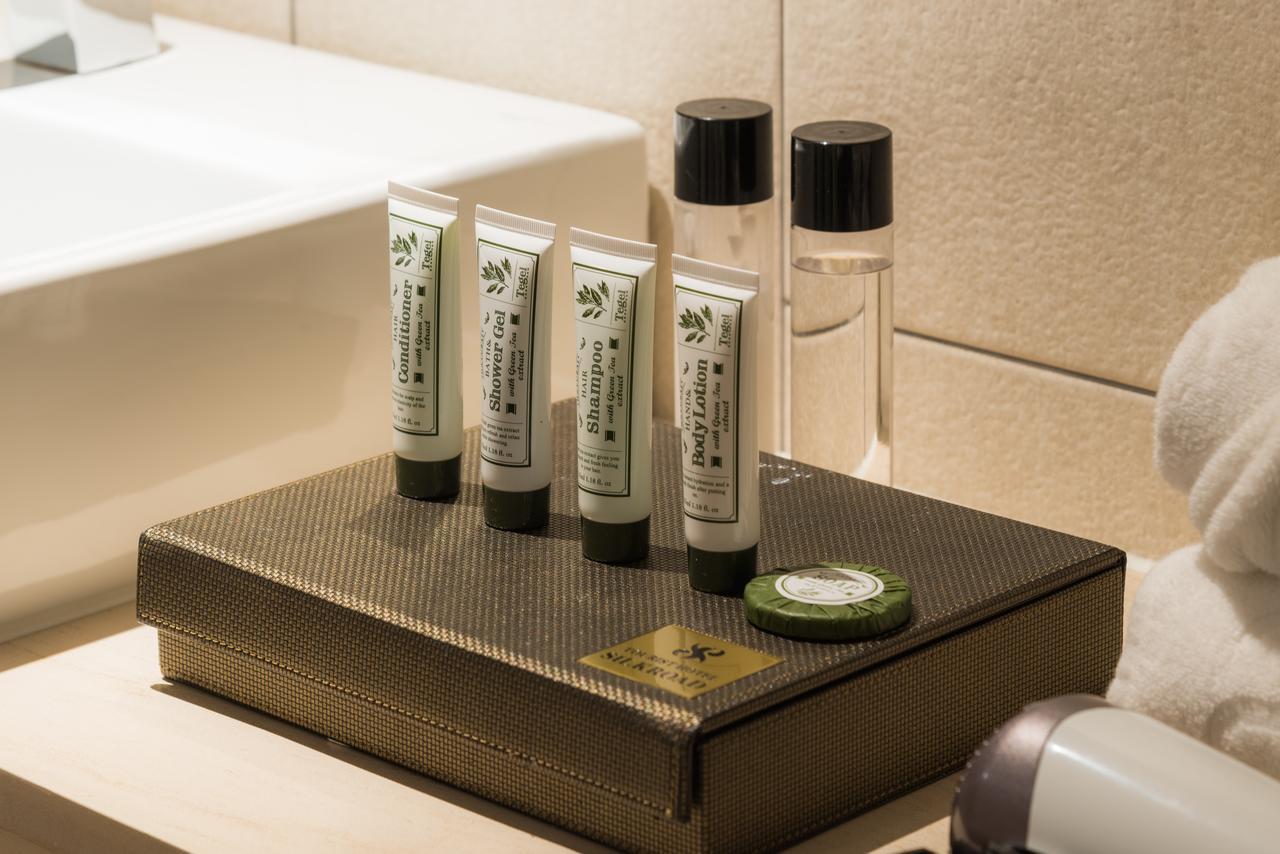 Reborn Suwon Silkroad Hotel Esterno foto