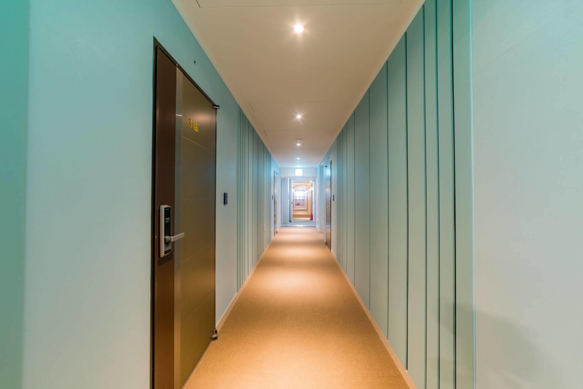 Reborn Suwon Silkroad Hotel Esterno foto