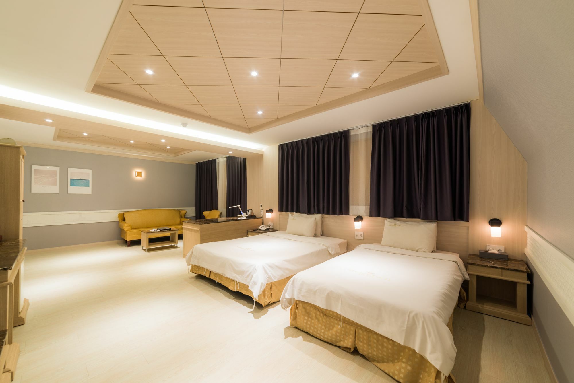 Reborn Suwon Silkroad Hotel Esterno foto